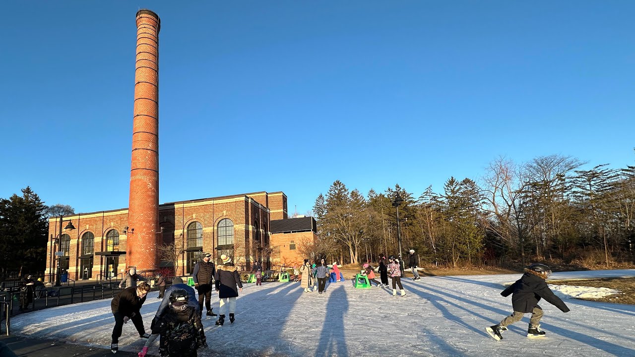 3 more ICE RINKS to skate (Etobicoke, Dufferin & High Park) - YouTube