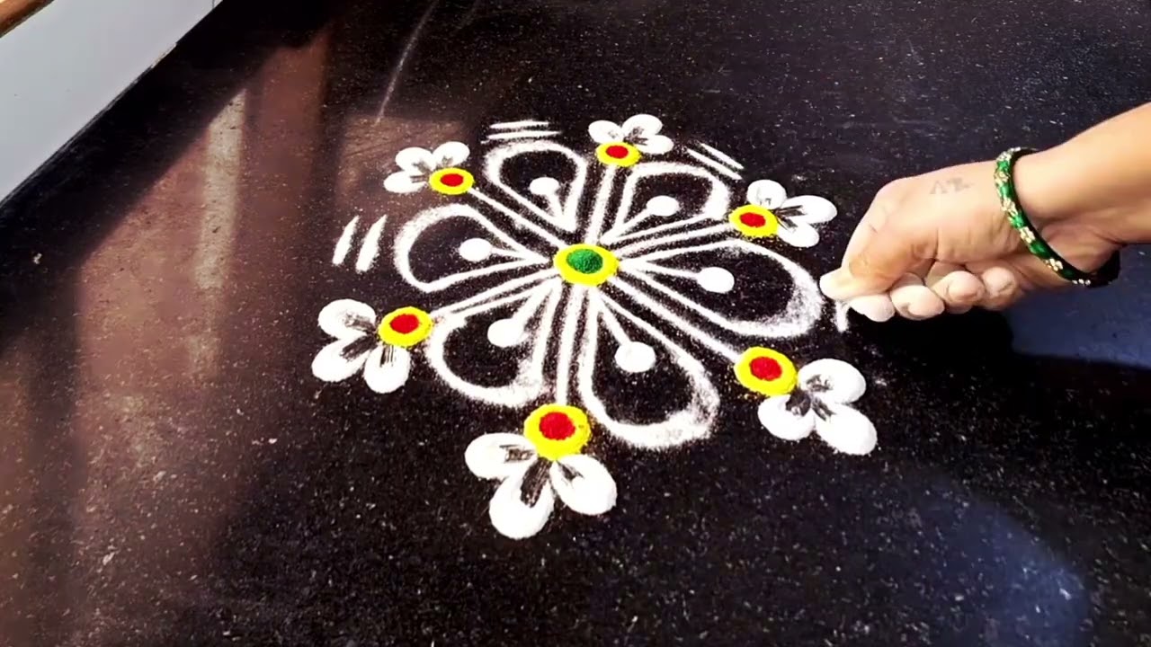 💁‍♀️6EASY SMALL FESTIVAL RANGOLI DESIGN #Godipadwarangoil #smallrangoli #easyrangoli #dailyrangoli 