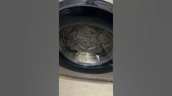 What happens if the word ‘sud’ appears in the display of Samsung washers
