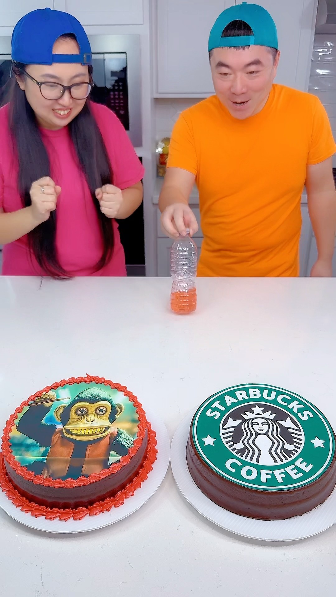 Starbucks cake vs The monkey cake ice cream challenge!? #starbucks #funny by Ethan Funny Family