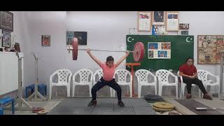 Azra Yilmazdan Mükemmel Kaldirişlar