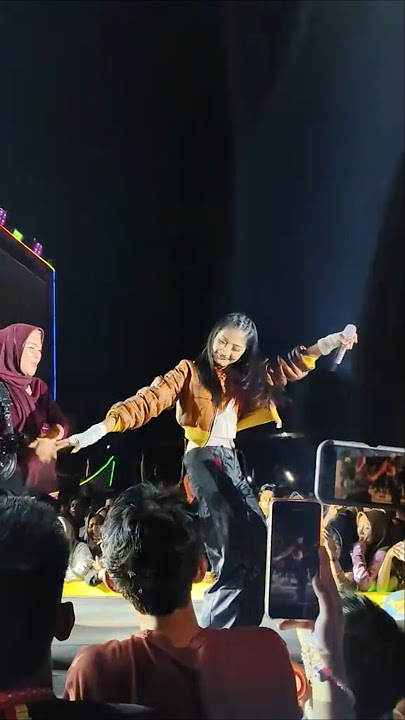 Aura farming Gea Youbi sangat energik #dance #hiburanrakya #jogetseru #duet #hiburansegar #karnaval