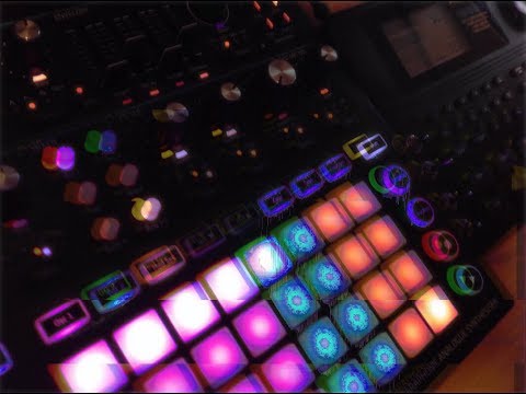 Acid Bent 4: The Circuit Bass (Novation Circuit Mono Station & Circuit Bent Alesis SR-16)