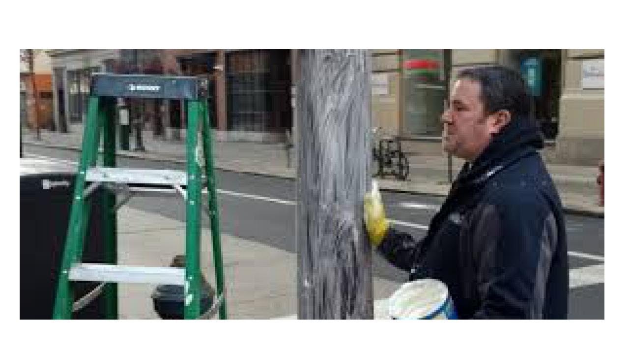 Philadelphia Using Grease To Keep Eagles Fans From Climbing Street Philadelphia Using Grease To Keep Eagles Fans From Climbing Street Lamps