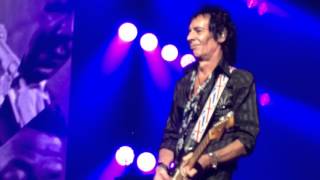 Johnny Hallyday "Toute la musique, que j'aime " Genève  4 novembre 2015 chords