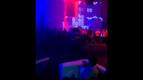 Google I/O 2011 - Dancing Android