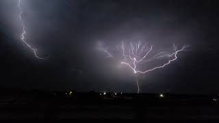 صوت الرعد والبرق والمطر في عاصفة رعدية بالطبيعة 3 ساعات من النوم الراحة والتأمل | Heavy Thunderstorm