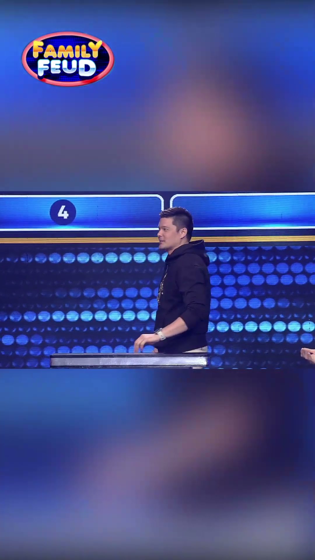 Kulit mo talaga Papa Den! #shorts | Family Feud
