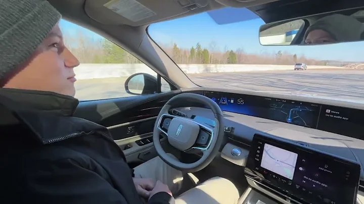 Trying the Lincoln BlueCruise  hands-free driving feature  in our 2025 Lincoln Nautilus Premiere 2