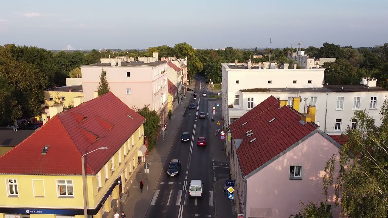 Leśnica z Drona. Rzut oka na dzielnicę Wrocławia.