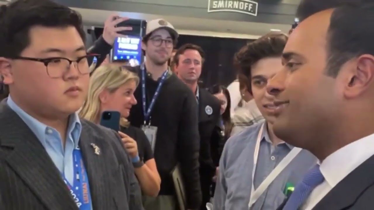 ⁣DNC Convention 2024 Highlights: Vivek Ramaswamy Talks With Undecided 20 Yr Old Voter