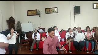 Lomba Buka Tutup Kancing Baju Sambil Menahan Bola...kocak Dan Seruuuu