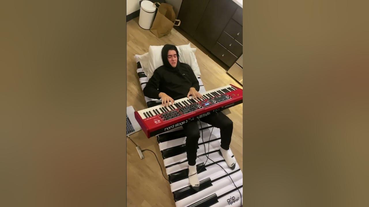 @CA7RIELyPacoAmoroso I’m obsessed with this song #omarito #piano #jazz #music @CA7RIELyPacoAmoroso I’m obsessed with this song #omarito #piano #jazz #music