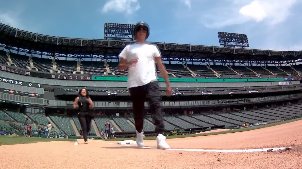 Guaranteed Rate Field hosts special summer camp for visually-impaired kids