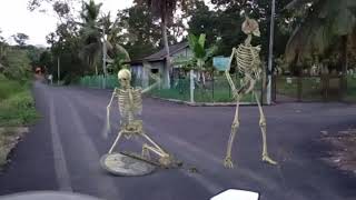 Attack by skeleton warrior