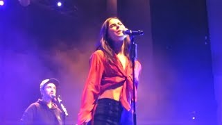 Lena - OK / Addict (dancing with the monkey on my back) - Hannover, 13.12.2017