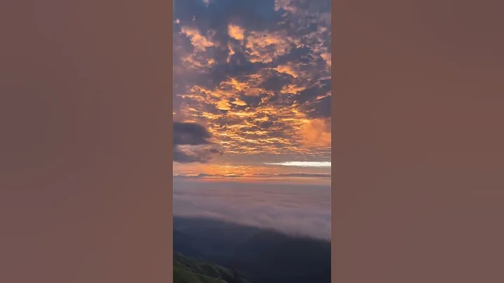 Sunrise on the mountain top - DayDayNews