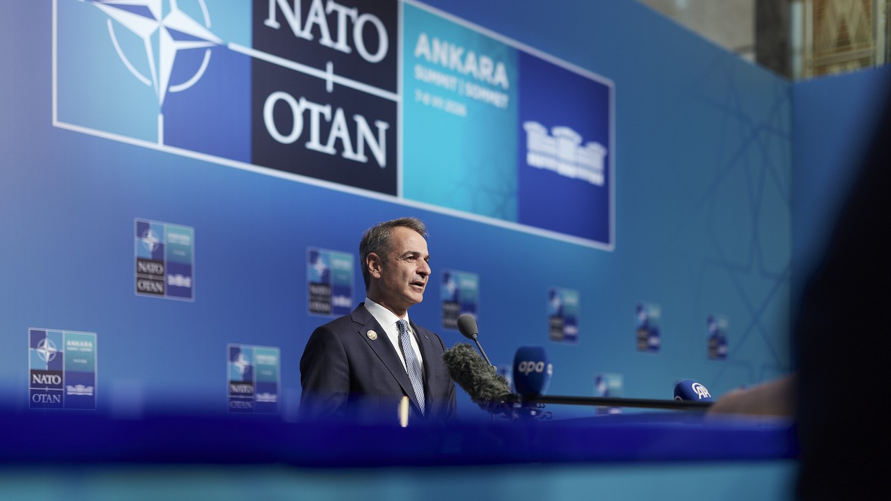Δηλώσεις Κυριάκου Μητσοτάκη κατά την άφιξή του στη Σύνοδο Κορυφής του ΝΑΤΟ, στην Άγκυρα – Video