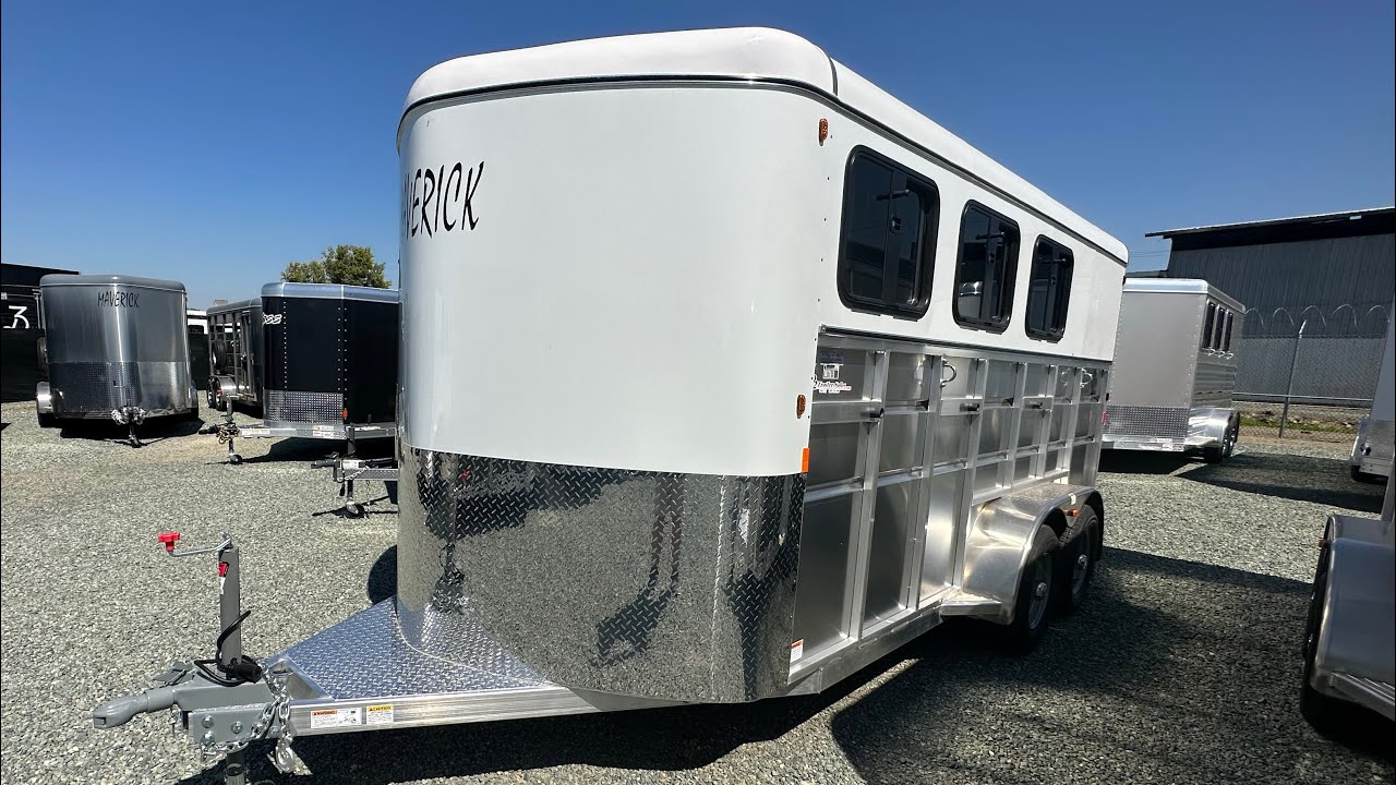 3 Horse Maverick Lite DLX