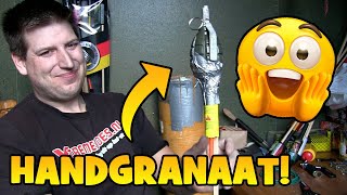 Download Lagu HANDGRANAAT VUURPIJL!!! / KNUTSELEN MET KOET MP3 Download Lagu HANDGRANAAT VUURPIJL!!! / KNUTSELEN MET KOET MP3