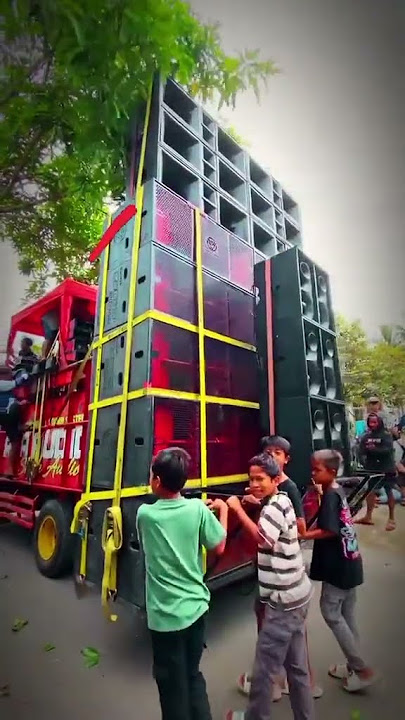 “Detik-detik Sound System Jatuh! Penonton Panik | Midel Shafa Audio” #SoundSystemJatuh #soundsystem