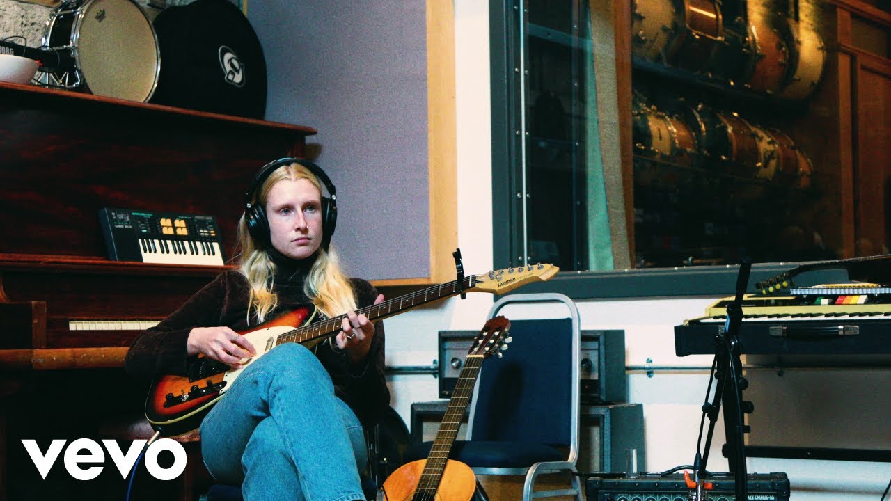 Watch Billie Marten - I Can't Get My Head Around You (Lyric Video) on YouTube