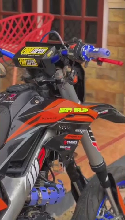 Story WA D-Tracker Supermoto ala-ala KTM keren abis....!!!😱😱