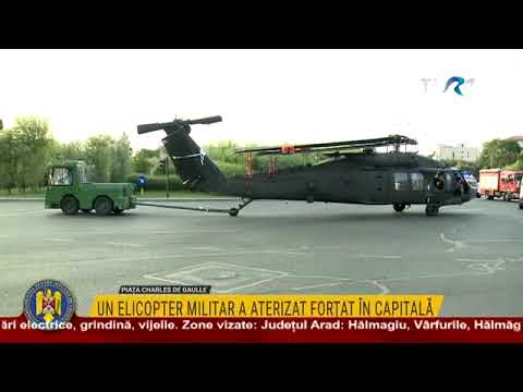 Imagini în direct de la tractarea elicopterului militar american care a aterizat de urgență