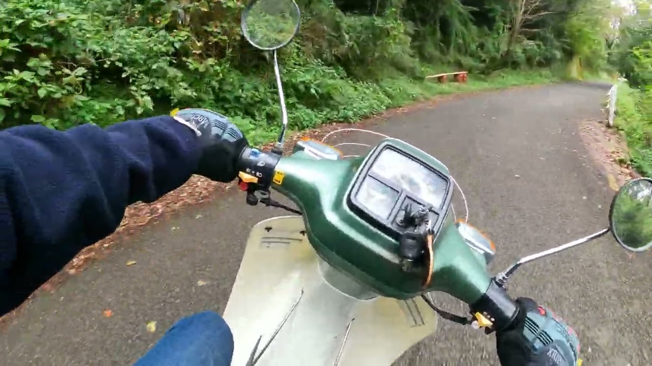 タウンメイト80の急坂登りです。