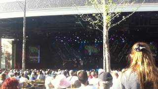 Starship "Nothing's Gonna Stop Us Now" Epcot 2015