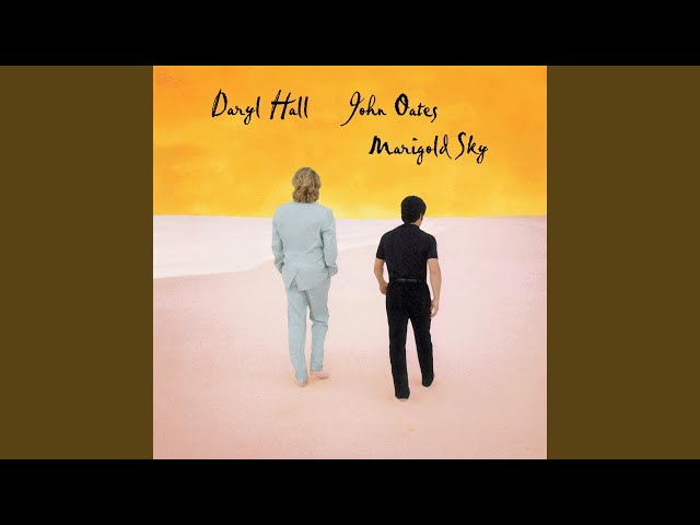 Daryl Hall & John Oates - Out Of The Blue