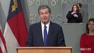 Coronavirus Briefing: NC Gov. Roy Cooper (03/23/20) | English