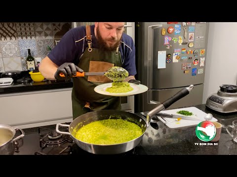 Vídeo: Caçarola De Risoto De Pesto De Legumes