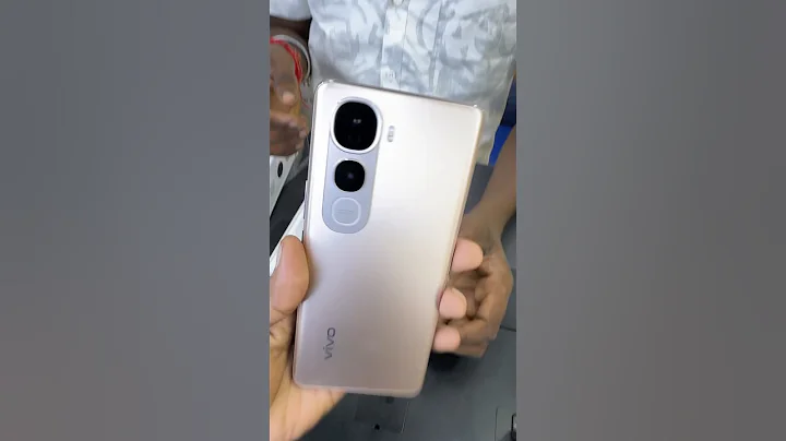 Vivo Y400 Pro 5G Gold #viralreels #viralshort #trendingshorts #mobileviews878 #vivo #tech #unboxing thumbnail