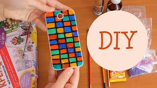 DIY | Украшаем чехол для телефона.(Привет всем! :) В этом видео я вам покажу, как можно разрисовать и украсить свой чехол для телефона или крышку..., 2014-10-15T15:05:57.000Z)