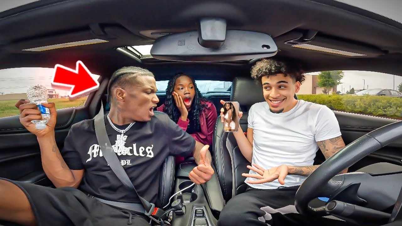 Putting Jalece As My Lockscreen To see Loaded Reaction...