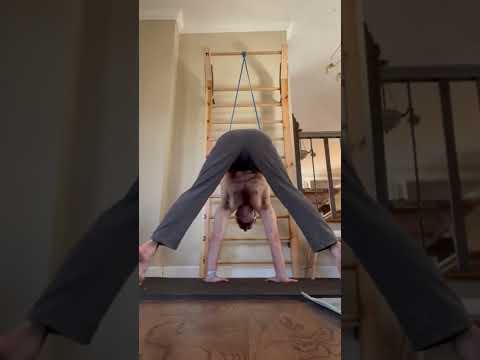 Handstand press progression