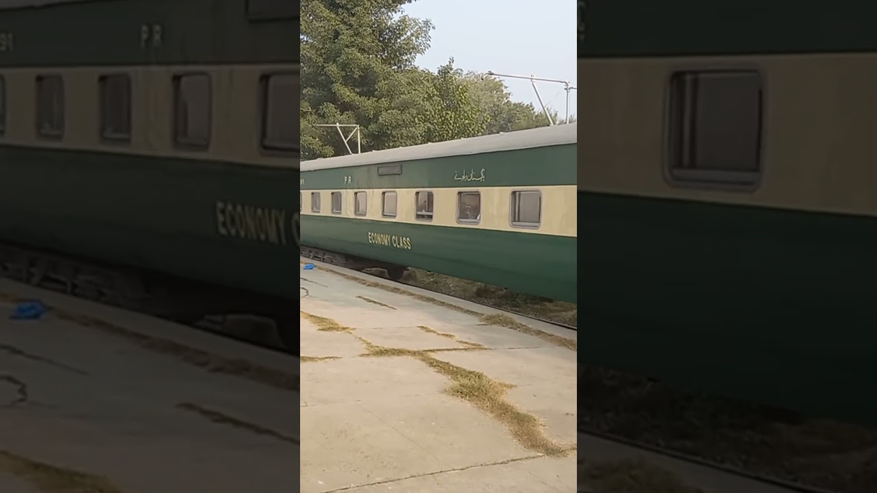 Railcar | Subak Raftar Express arriving Lalamusa