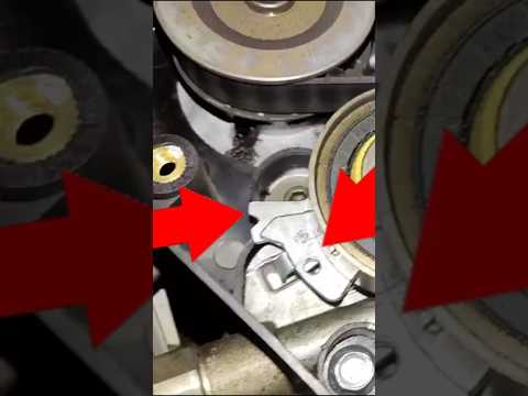 Cómo retirar TENSOR de BANDA DE TIEMPO Chevrolet Aveo #shorts #tensor #banda #tiempo #distribucion