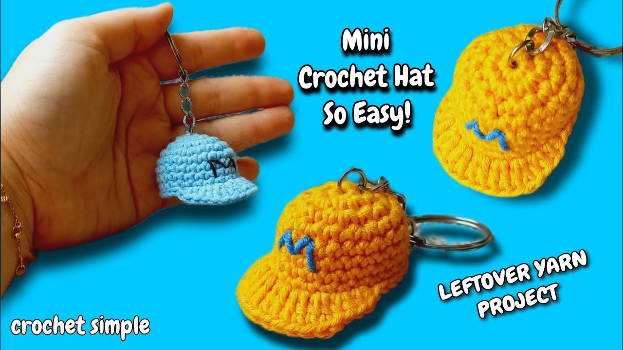КАК Связать брелок-шапку крючком | Простой урок с использованием остатков пряжи #crochesimple #бр...