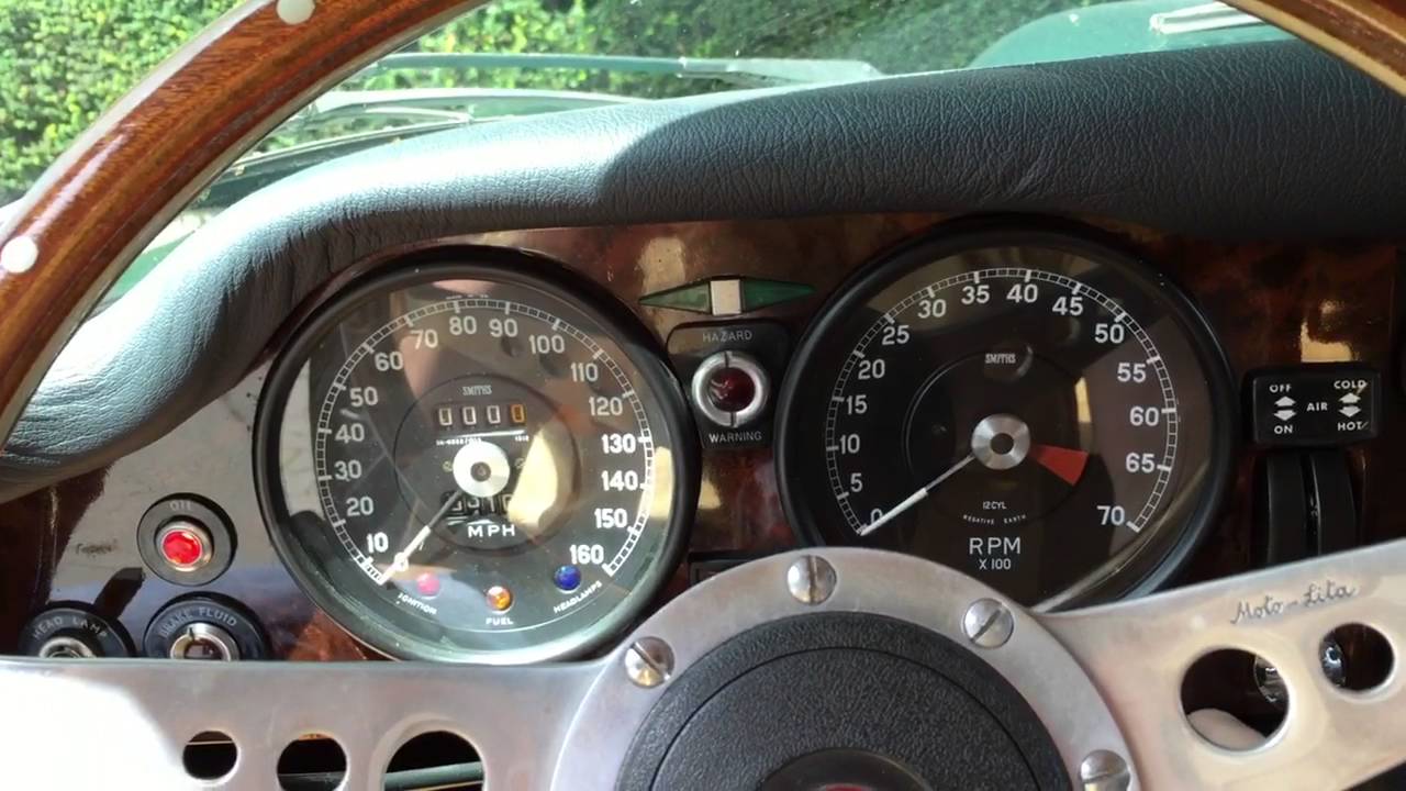 Coldstart Oldtimer V12 Jaguar E- Type Carburator/Kaltstart Vergaser Motor Jaguar V12 Part1