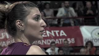 Neslihan Demir Vs Igor Gorgonzola Novara - Cev Champions League 2018