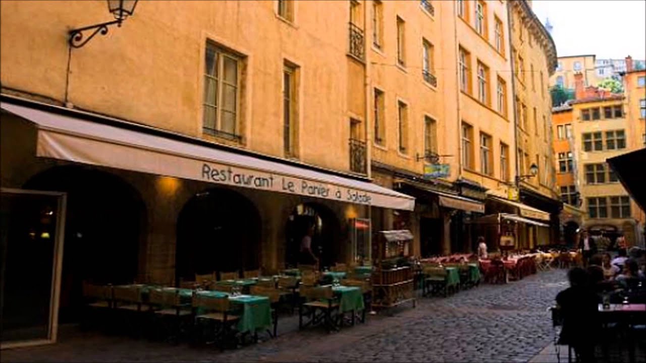 How British Expatriates Are Living In France YouTube