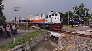 Perlintasan Kereta Api Stasiun Kedinding
