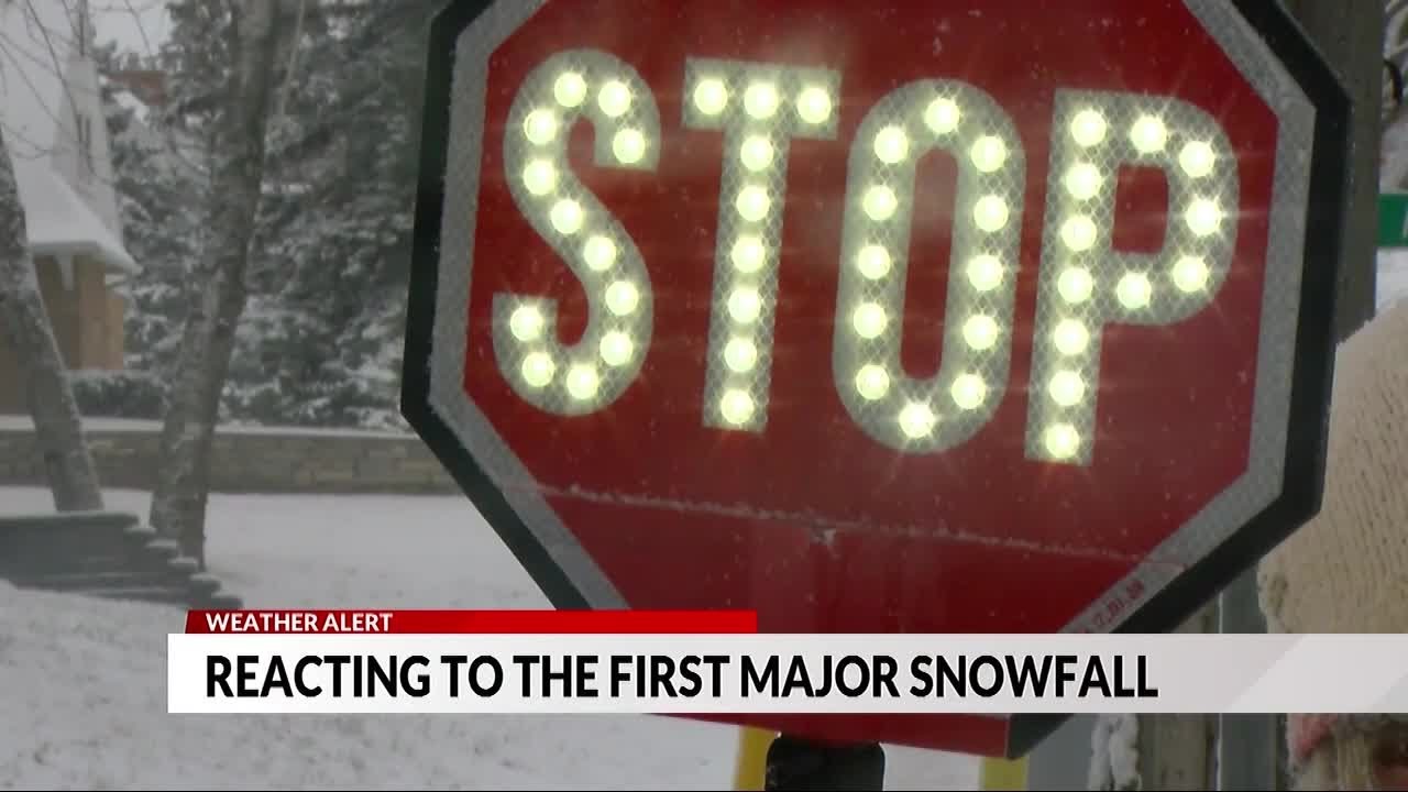 Rochester residents react to the first major snowfall - YouTube