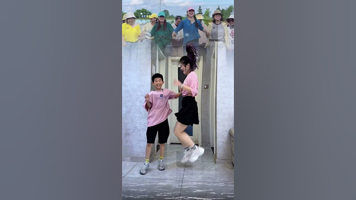 今天不跳舞陪儿子玩水😜#专治不开心 #热门 #一学就会系列 #开心母子俩 抖音小助手
