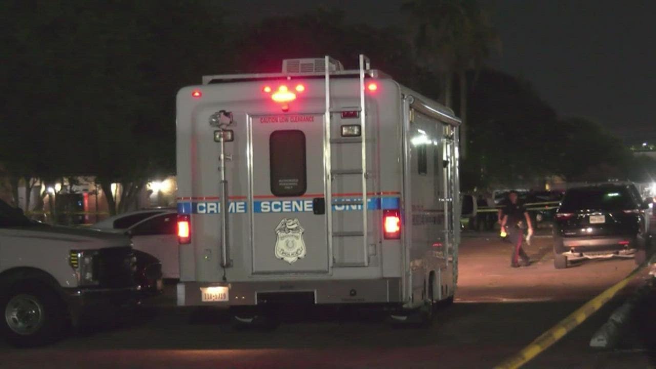 One dead, two injured in triple shooting in Pasadena, police say - YouTube