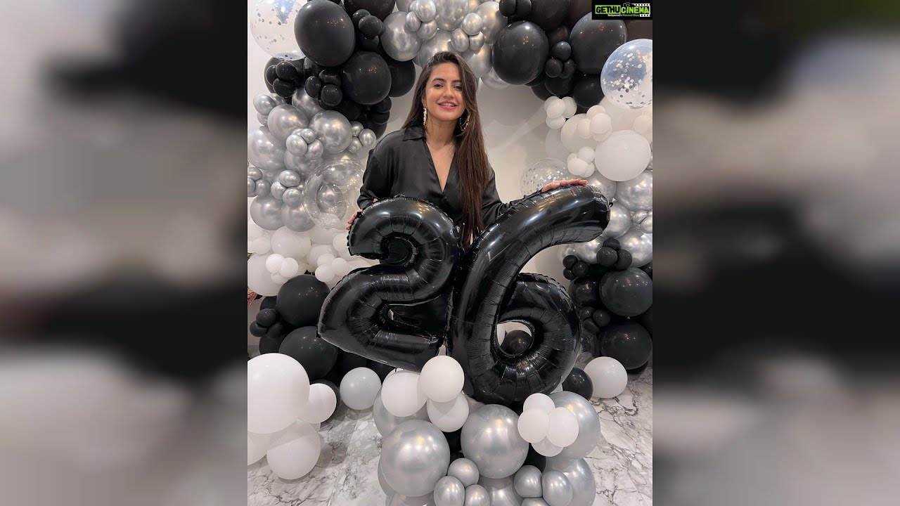 Meera Deosthale Top 50 Instagram Posts and Photos! 😍🥰💙