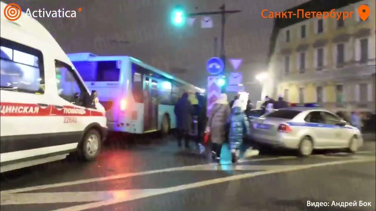 В петербурге задержали мигрантов в новогоднюю ночь. В петербурге задержали мигрантов в новогоднюю ночь