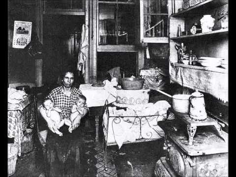 Van and Schenck - Ain't We Got Fun (1921)